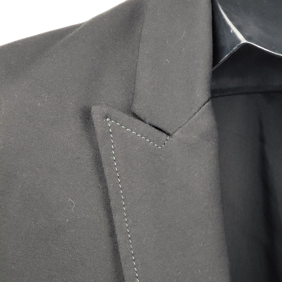 NEW Danier Peak Lapel Blazer Zippered Cuff Italian Leather Trim Size Small - Picture 9 of 11